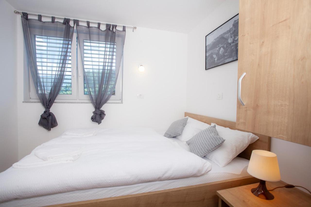 Apartments Razingar 9 Блед Екстер'єр фото